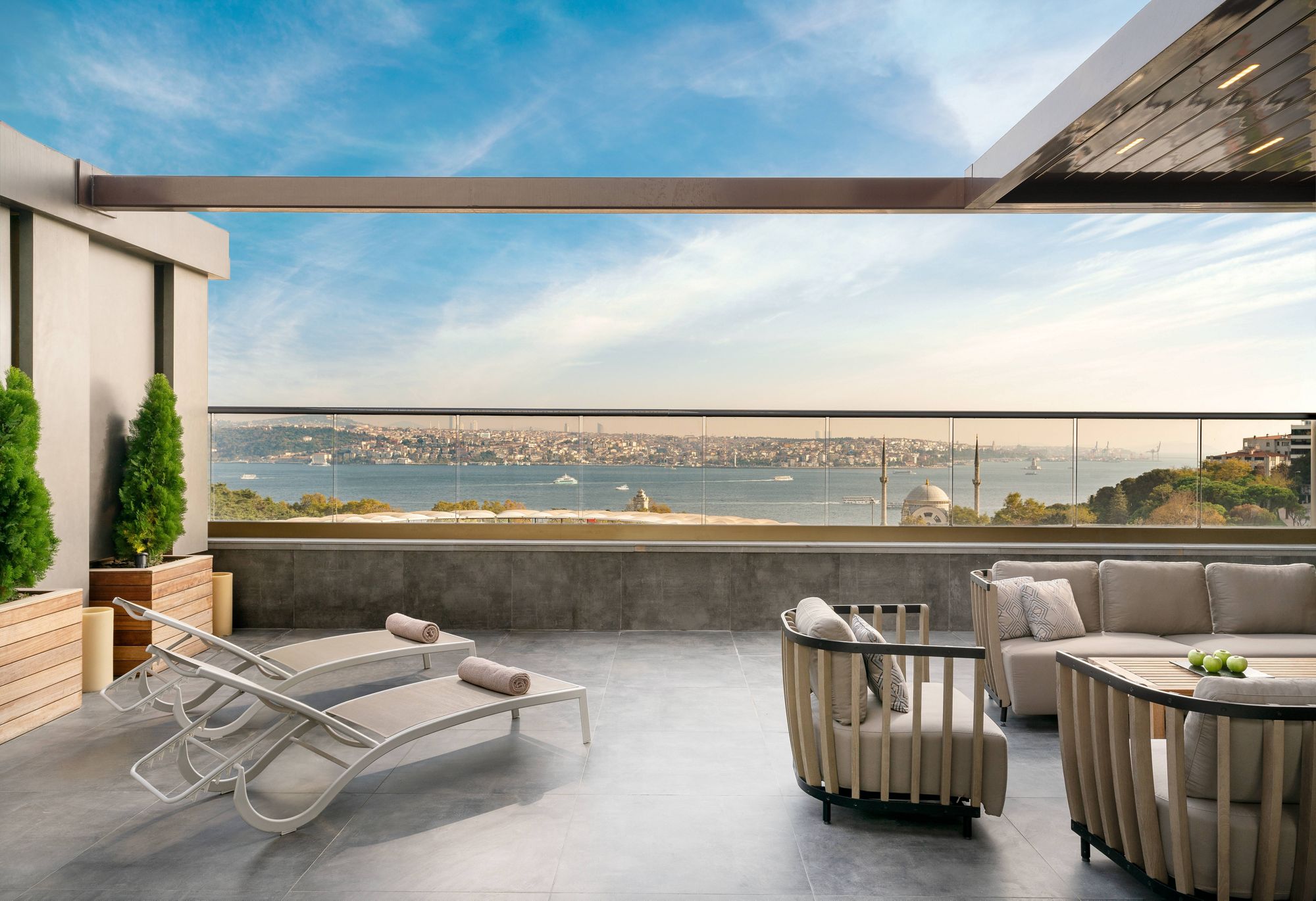 The Ritz-Carlton, Istanbul (The Ritz-Carlton, Istanbul at The Bosphorus)