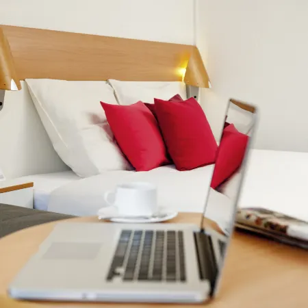 Novotel Warszawa Airport Отели рядом с достопримечательностью «Влохи»