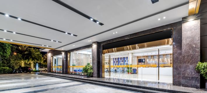 VX Hotel (Dongfang high speed railway station Haidong Beach Park store) Hotels in Dongfang