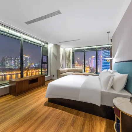 MARHAUS Hotel (Beijing Road Tian-Zi Pier Store) Отели рядом с достопримечательностью «Юэсю»