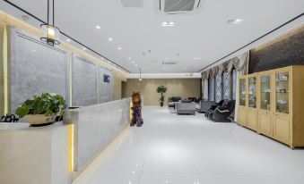 Chenchen Hotel (Yuyao Fengshan Road Zhedong Furniture City)