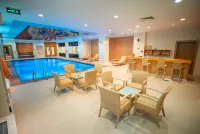 Fly Inn Baku - Pools
