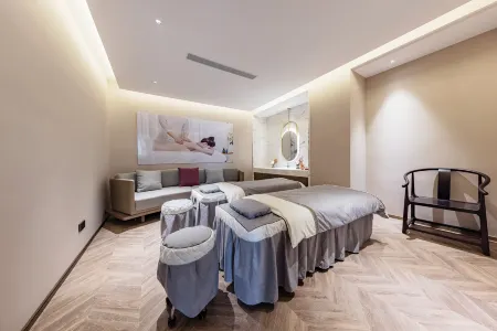 Yichang  A'er Baogeli Hotel Отели рядом с достопримечательностью «Mojishan Forest Park»