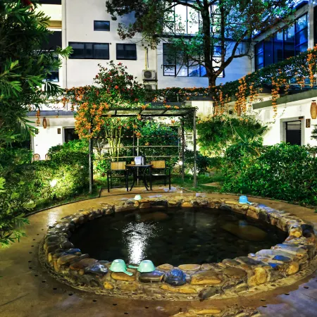 Shuiyun Jingshe Hot Spring Hotel (Xinfeng Meikeng)