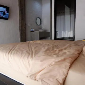 Black Elephant Boutique