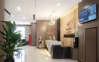 Qingyang Wanhui International Senyue Hotel
