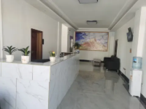 Starway Hotel Sudah Hotels in Zanda