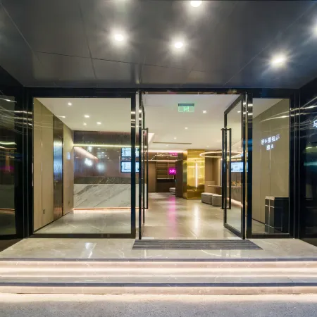 Rujia Superior Cloud Hotel (Wulin Square Shentangqiao Subway Station)