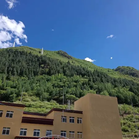 Xinlong Teng Zhikongsa Homestay