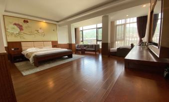 Pingbian Yinfeng Spa Hotel