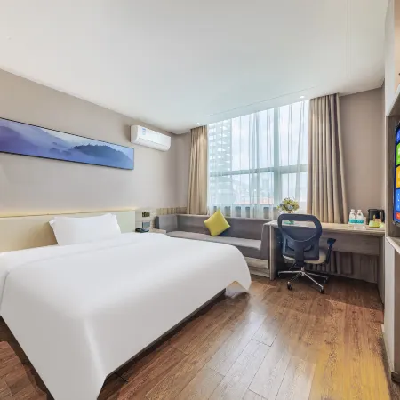 Sanyuan Hotel (Wuling Square)