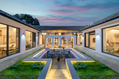Floral Hotel·Beijing Guxinshu Courtyard (Liugou Folk Resort Store) Отели рядом с достопримечательностью «Фейтэн Бонни»