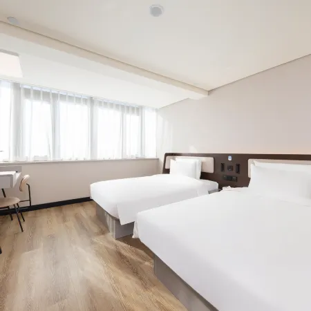 HanTing Hotel (Beijing Wukesong Wanshou Road Subway Station) Отели рядом с достопримечательностью «Станция метро Wanshoulu»