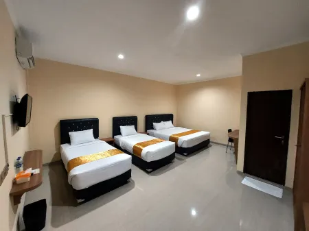 Harmony Inn Belitung - City Hotel Отели в г. Pangkal Lalang