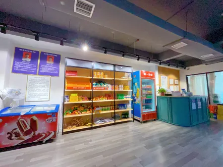 Zhui Feng E-Sports Hotel (Linying Central Bus Station) Отели рядом со станцией Linying Railway Station