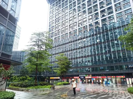 Xiamen Three-person E-sports Hotel (Xiamen North Station)