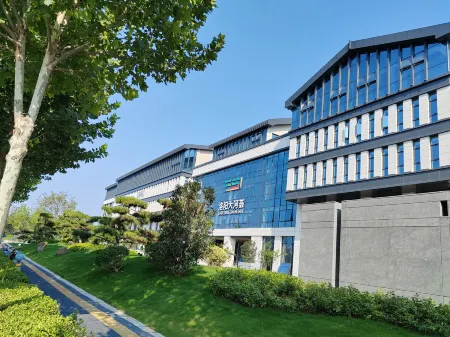 Ruiyu Guesthouse (Luoyang Longmen High-speed Railway Station)