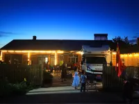 Jiayuan Inn, Arctic Village