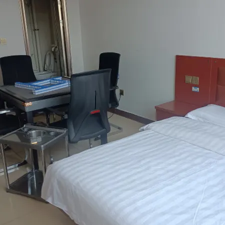 Huxian Youjia Business Hotel Отели рядом с достопримечательностью «Библиотека Сианьского нефтяного университета (Юйуйский кампус)»