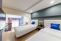 PK e-sports hotel (Xiamen Cruise Center Xiagu Wharf)