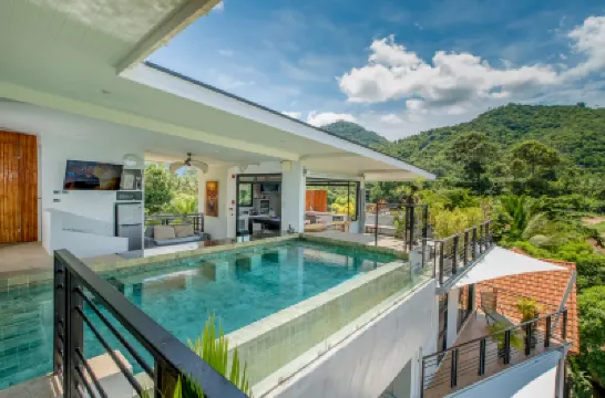Penthouse Crystal Bay Apartments トン・タキアン周辺のホテル
