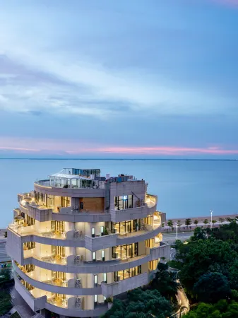 Awakening in the Sea | Awakening in the Sea High end Sea View Homestay Отели рядом с достопримечательностью «Guilin University of Electronic Technology Beihai Campus»