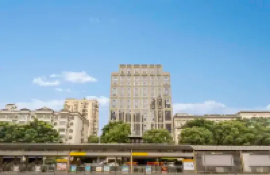 JI 호텔 (이창 우이 플라자 궈마오 신톈디)