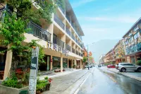 Shennongjia Huameishi Hotel Hotel dekat Shennongjia Shenlongding Scenic Spot