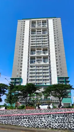 PLUM Dreamscape Bale Hinggil Surabaya Отели в г. Sukolilo