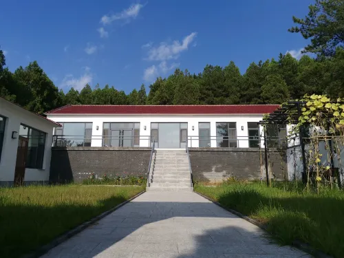 Chenrui leisure vacation ecological farm Hotels in Huguan