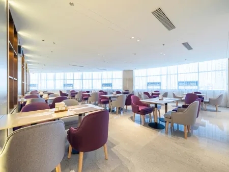 Lavande Hotel (Zaozhuang Renmin West Road) Отели рядом с достопримечательностью «Guanshi Durian Garden Tourist Resort»