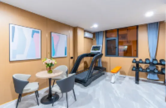 Nanjia Hotel (Guiping Bus Station Xinggui Road)