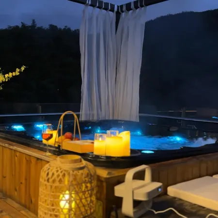 Moganshan Yuezhu Parent-child Hot Spring Holiday Homestay (Firefly Base Branch)