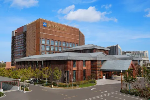 Tangshan Caofeidian Metropark Hotel