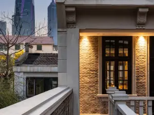 BLOSSOM MANOIR LUJIAZUI · ORIENTAL TREASURY