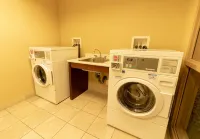 Xiehou · Aishe Homestay (Baoding Weilaishi Wanda Plaza)
