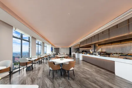 Atour Hotel Xin'an East Road Xin'anjiang Scenic Area Hangzhou Отели рядом с достопримечательностью «Xin'anjiang Hydropower Station»