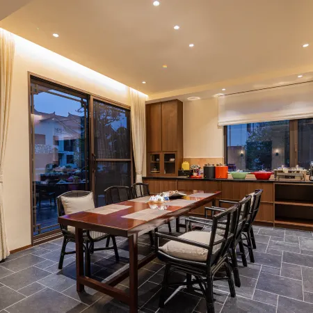 Banshan Yunzhu • Designer Courtyard Boutique Stay (Wudang Scenic Spot Ticket Office)