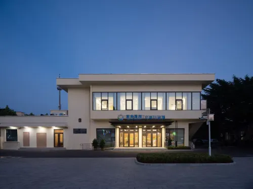 Beidaihe Yijing Hotel (Liuzhuang Night Market)
