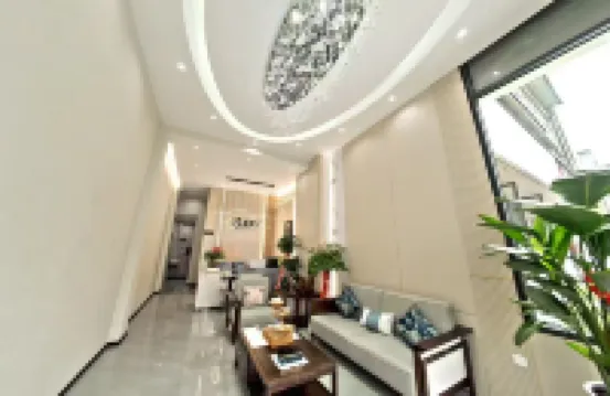 Lichuan Huashijian Homestay (Baicheng Railway Station)