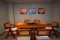 Floral Hotel·Yungu Hongduo | Limber Up · Yunqi Mountain Wild Bonfire Resort
