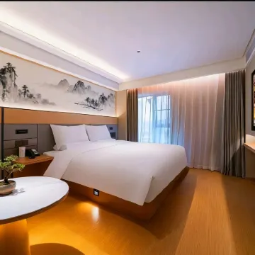 Yinyue Hotel (Wuhan Yellow Crane Tower Yangtze River Bridge) Hotels near Wuhan Yangtze River Bridge