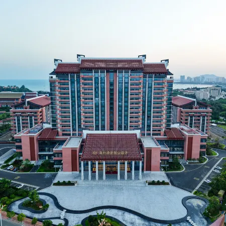 Zhangzhou Dongshan Lingbo Hotel
