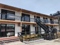 那拉提·山語山間｜Free 民宿 酒店