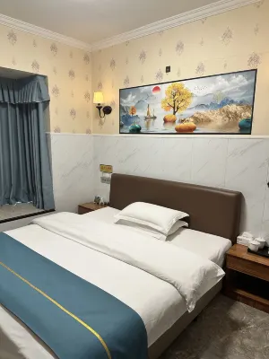 Bazhong Hailun Hotel - balcony