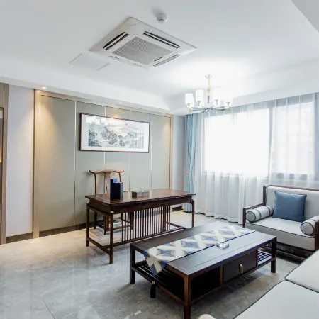 GreenTree Eastern Hotel (Chizhou Yangtze River middle road RT Mart)