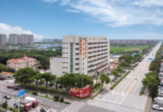 Vienna Hotel (Xiaokunshan) Hotels near Sun Island