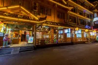 Teddy Bear Boutique Hotel Hotels near Shengji Evening Bell