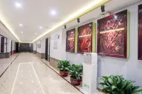 Lanuo Hotel (Chaozhou Ancient City People’s Square Store) - Mountain view