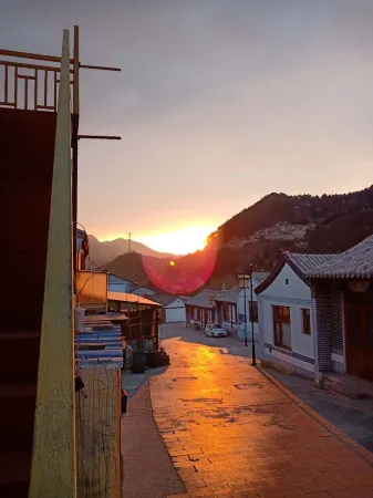 Cuifengyuan Отели в г. Лайюань